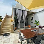 Yanna's Apartmán *