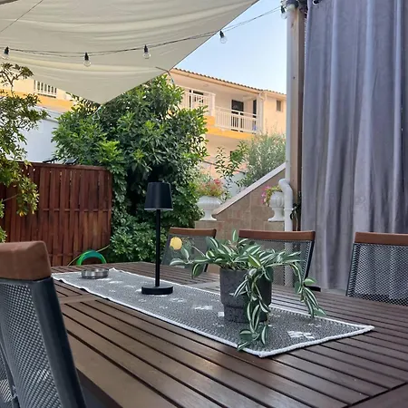 Yanna's Daire Sidárion